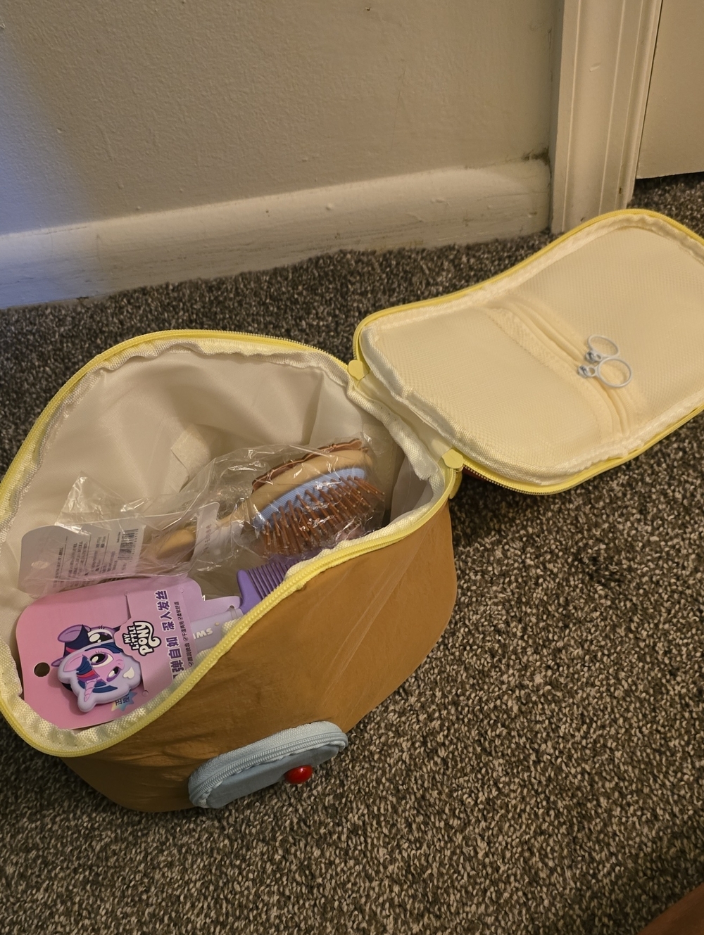 NWT Yellow Cosmetic Pouch With Hair Accessories